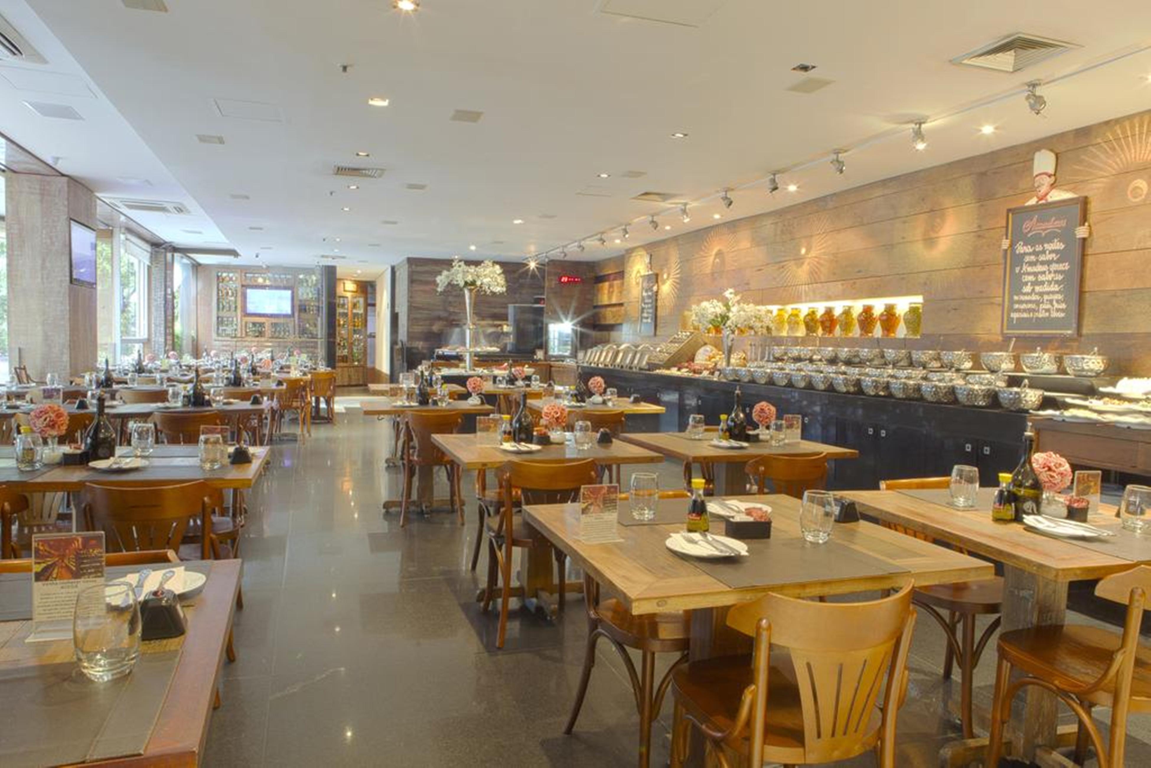 Royal Boutique Savassi Hotel بيلو هورزونتي المظهر الخارجي الصورة The interior of the restaurant