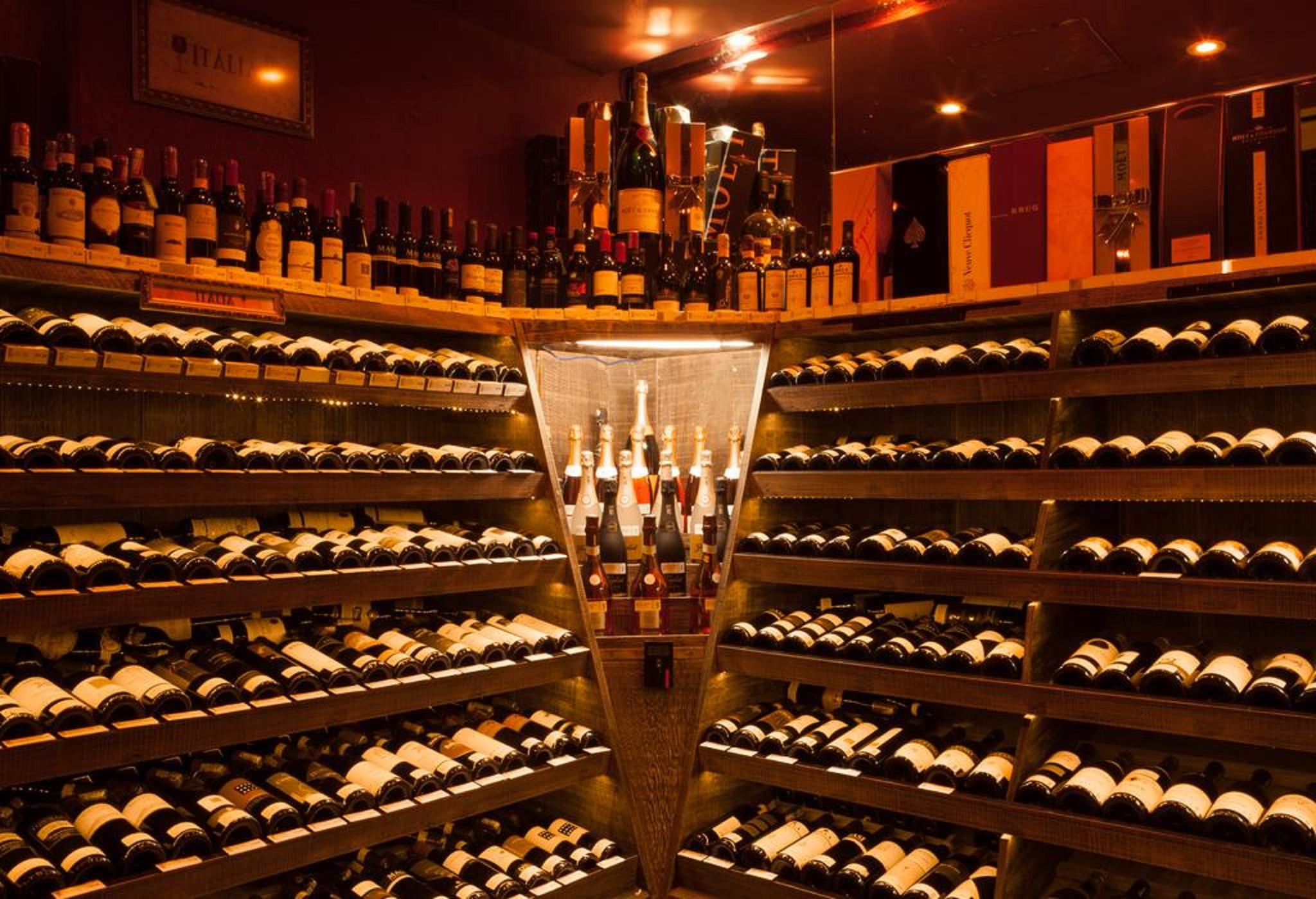 Royal Boutique Savassi Hotel بيلو هورزونتي المظهر الخارجي الصورة Wine cellar