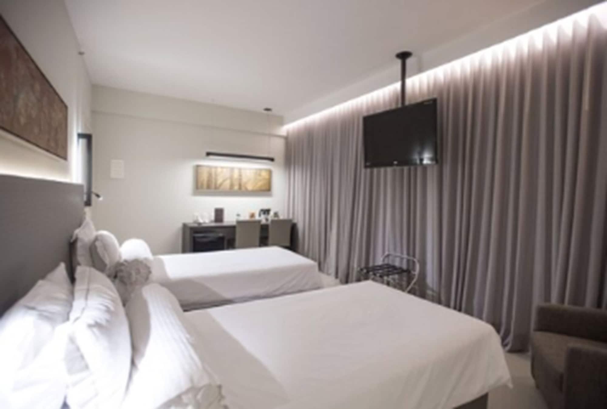 Royal Boutique Savassi Hotel بيلو هورزونتي المظهر الخارجي الصورة A room at the hotel