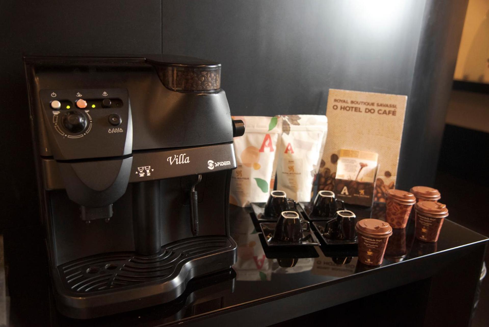 Royal Boutique Savassi Hotel بيلو هورزونتي المظهر الخارجي الصورة A Nespresso machine