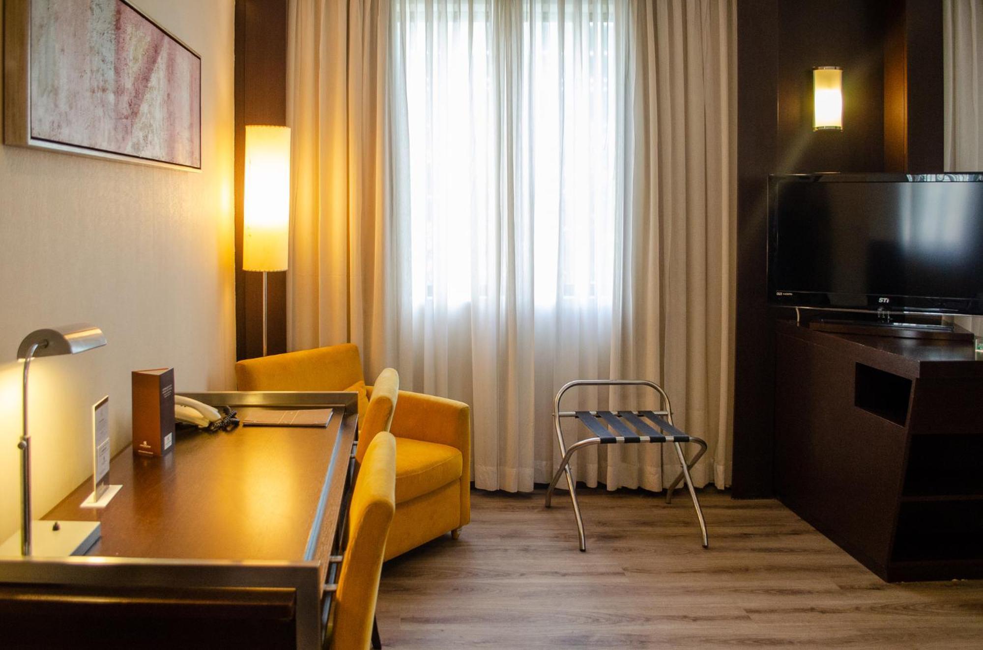 Royal Boutique Savassi Hotel بيلو هورزونتي المظهر الخارجي الصورة A room at the hotel