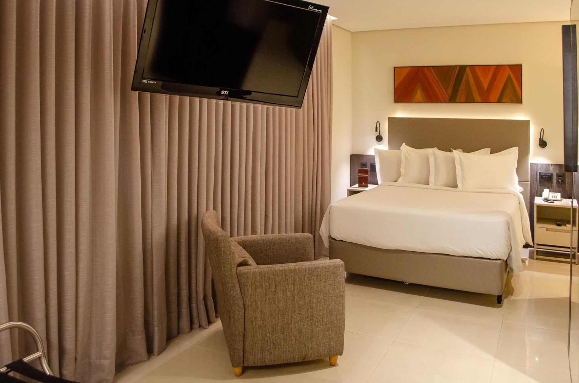 Royal Boutique Savassi Hotel بيلو هورزونتي المظهر الخارجي الصورة A room at the hotel